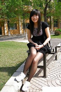 Lovely Chinese school girlfriend furry pussy, stinkin' pink pucker