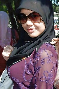 malay hijab baju ketat
